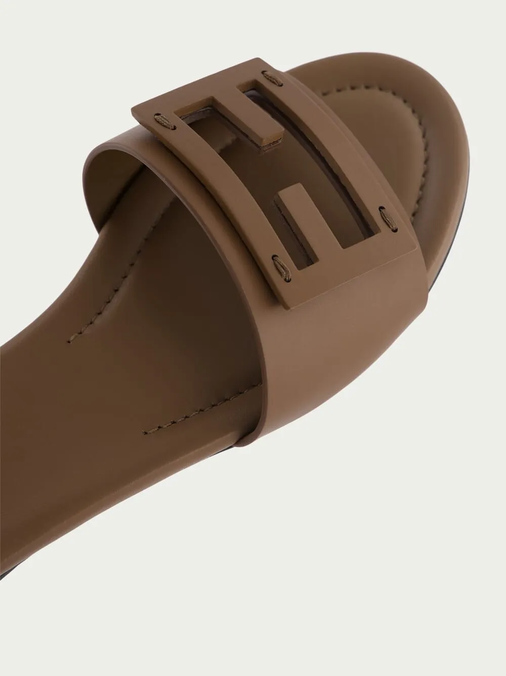 Baguette Brown Leather Slides