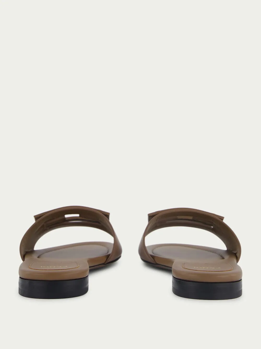 Baguette Brown Leather Slides