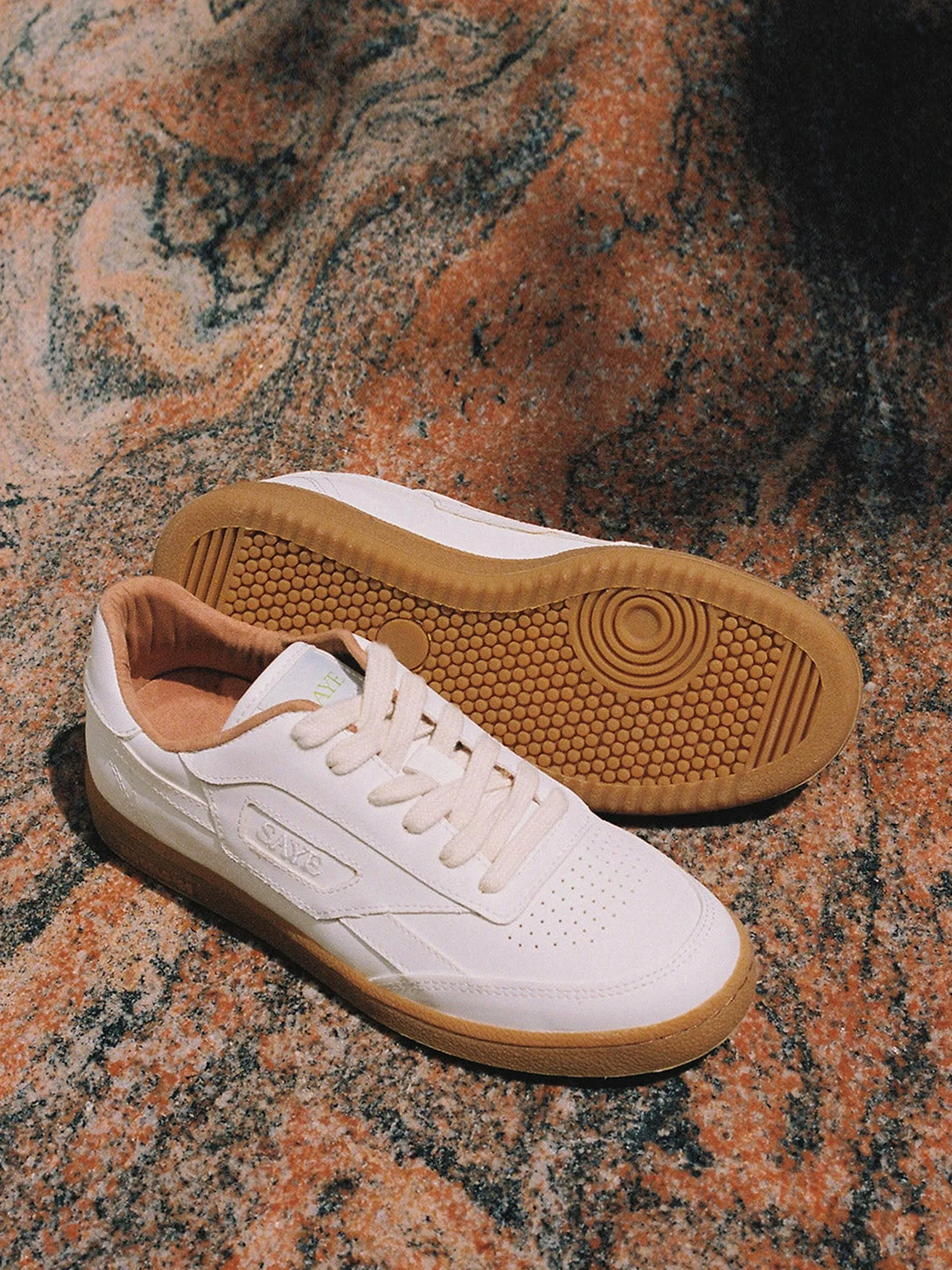 Modelo '89 V-Endure sneakers in Caramel